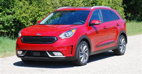 Kia Niro Delivers Impressive 52 MPG | Green Car Journal