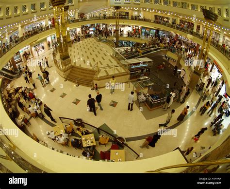 Dubai, City Centre Shopping Mall Stock Photo - Alamy