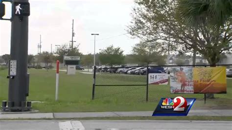 Kissimmee charter school set to close before graduation - YouTube