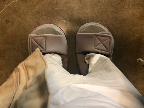 Kanye West debuts gigantic Yeezy slides amid shoe backlash