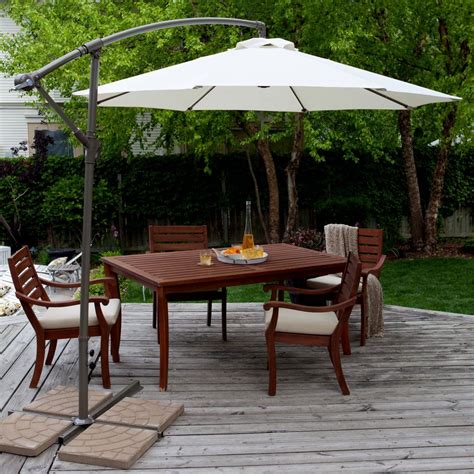 Outdoor dining sets with umbrella - Hawk Haven