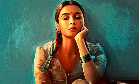 'Gangubai Kathiawadi': Alia Bhatt Looks Like A Gang-star In Sanjay ...