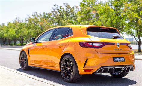 12 Things We Loved & Loathed About Renault's Latest Fiery Megane RS