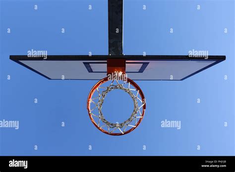 Basketball Hoop, net, open air, outdoor Stock Photo - Alamy