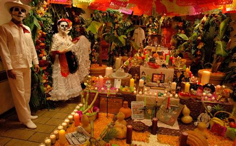 ¿Qué elementos debe llevar la ofrenda de día de muertos?