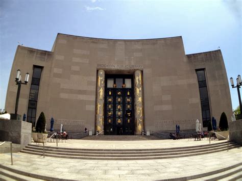 The New York Roamer: Brooklyn Public Library Grand Army Plaza