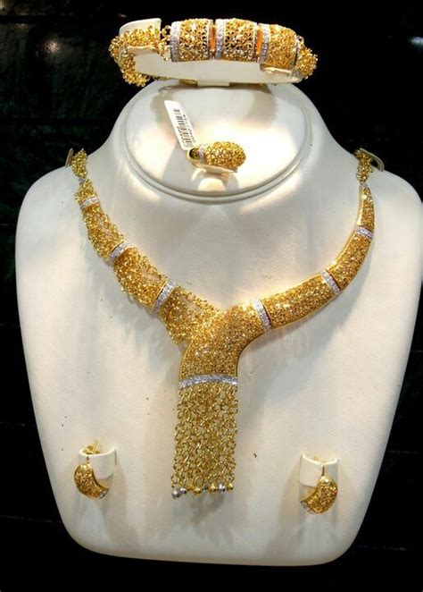 Jewellery from Saudi Arabia | Wall of Sand | Pinterest | Jewellery ...