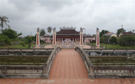 Hội An, Vietnam | The Temple Trail