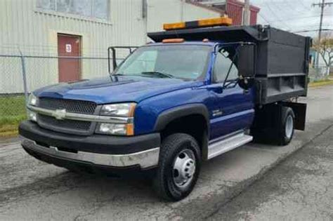 Chevy Silverado 3500 Dump Truck 4x4 6. 6l Duramax: Vans, SUVs, and ...