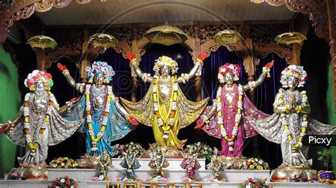 Image of Lord Radha Krishna idol at Mayapur ISKCON temple,West Bengal ...