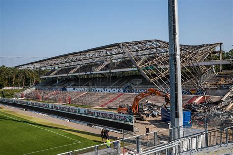 Karlsruher SC: Vollumbau des Stadions beginnt – liga2-online.de