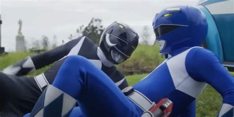 'Power Rangers' Reboot Trailer Pays Surprising Tribute to Deceased ...