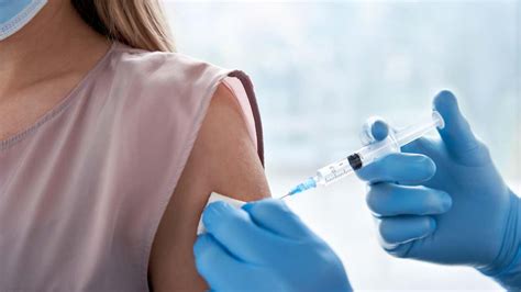 You Might Want a Longer Needle for Your Next Vaccine | Lifehacker