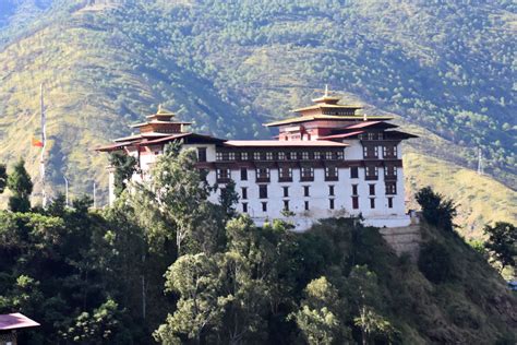 Trashigang Dzong – Eastern Bhutan (28.10.19) – JONO VERNON-POWELL