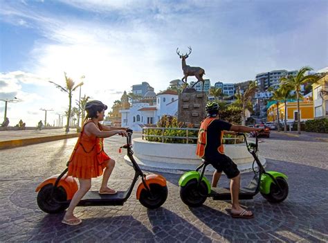 Mazatlán: Historic District By Electric Shopper Scooter