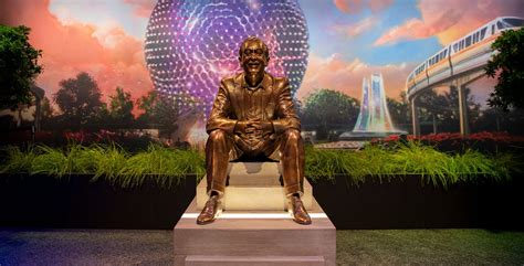 Disney Fans Joke About Walt's 'Toilet' Pose After New Statue Reveal ...