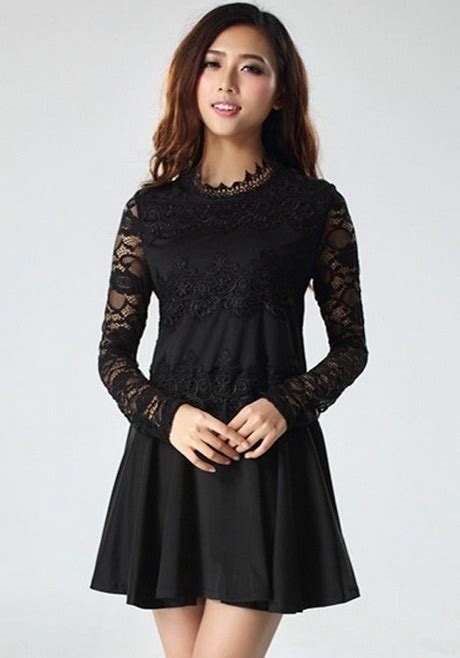 Plain black dress with sleeves - Natalie