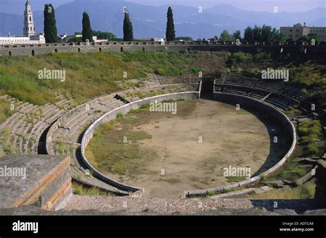 Amphitheatre at Pompeii Italy Stock Photo: 2509991 - Alamy