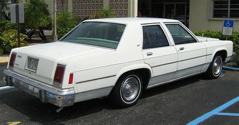 1982 Ford LTD - Information and photos - MOMENTcar