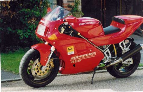 DUCATI 888 Biposto (1993-1994) Specs, Performance & Photos - autoevolution