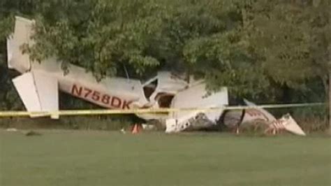 Small plane crashes into sports field in New Jersey - TODAY.com