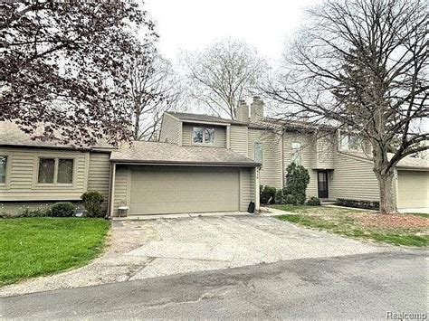 2416 Tanbark Oak Dr #2416, Flint, MI 48532 | Zillow