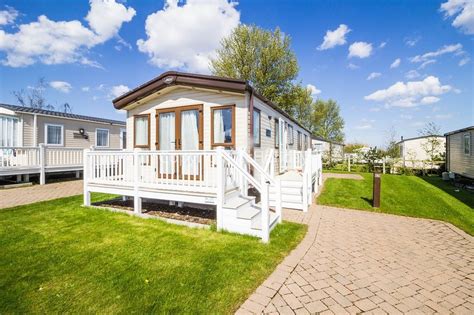 4 berth caravan at Caister Haven Holiday Park. In Caister-on-Sea. REF 30011H UPDATED 2019 ...