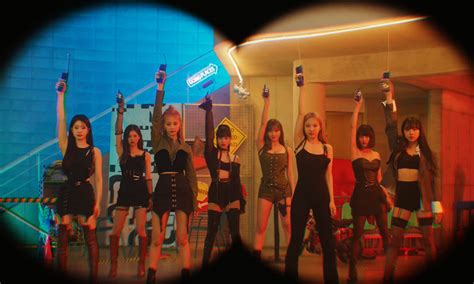 TWICE 'Talk that Talk' dans leur MV de retour dynamique ! ⋆ Les dernières nouvelles et musique ...