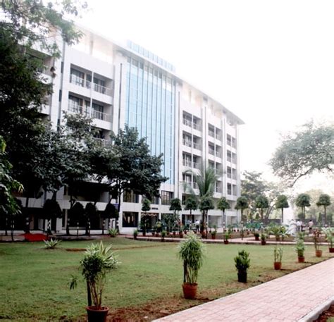 Welcome to S K Somaiya College