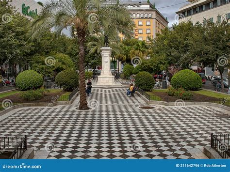 The Plaza Del Duque De La Victoria in Seville Editorial Photo - Image of stone, green: 211642796