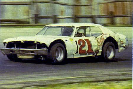 Midwest Racing Archives: 1971 - Benson, Senneker Winners in Hartford ...