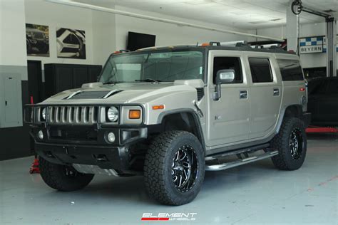 Hummer H2 White Black Rims