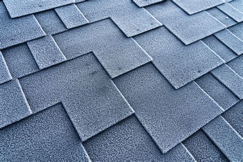 How Can You Tell The Difference Between Composite And Asphalt Shingles?