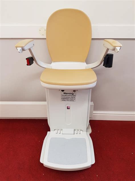 Reconditioned Curved Stairlifts | Leodis Stairlifts