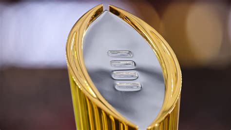 ESPN releases 2023 College Football Playoff, full bowl projections after Week 3