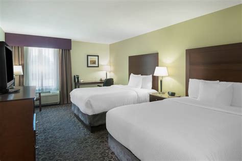 La Quinta Inn & Suites by Wyndham Las Vegas Airport South | Las Vegas ...