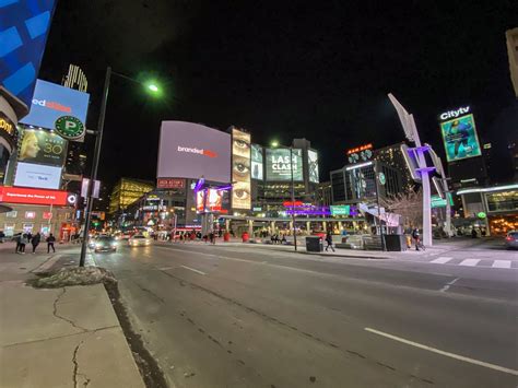 Yonge Dundas Square | CityDays