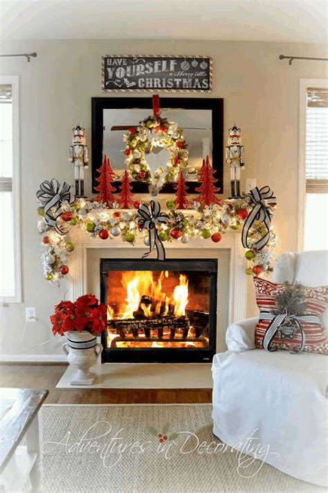 Va de Fuegos y Creaciones | Christmas fireplace decor, Christmas mantels, Holiday mantel