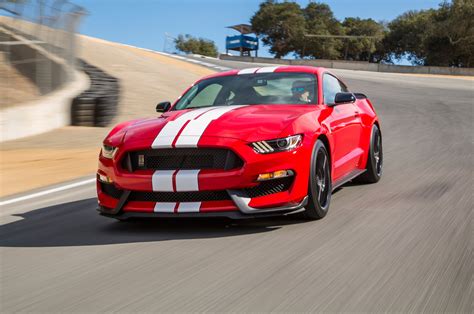 2016 Ford Shelby GT350 Mustang First Test Review