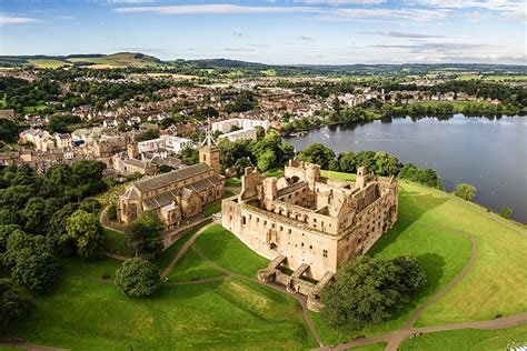 Linlithgow Palace - History and Facts | History Hit