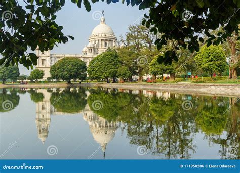 Victoria Memorial Garden in Kolkata. India Editorial Photo - Image of landmark, hall: 171950286