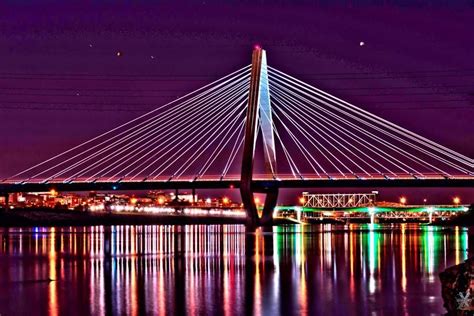 The Bond Bridge over the Missouri River tonight in Kansas City. | Kansas city plaza, Kansas city ...