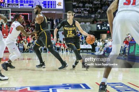 Guard Austin Reaves Photos and Premium High Res Pictures - Getty Images