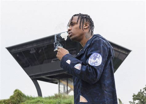 Travis Scott Smoke Wallpaper