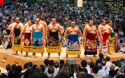 How To Watch Sumo Wrestling in Japan – Earth Trekkers