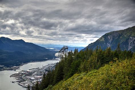 How to Explore Juneau, Alaska, in One Day - Fun Things to Do