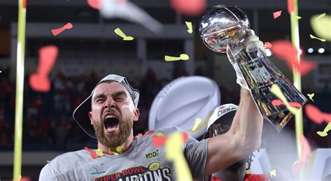 Chiefs' Travis Kelce wraps up interview after Super Bowl win with awful ...