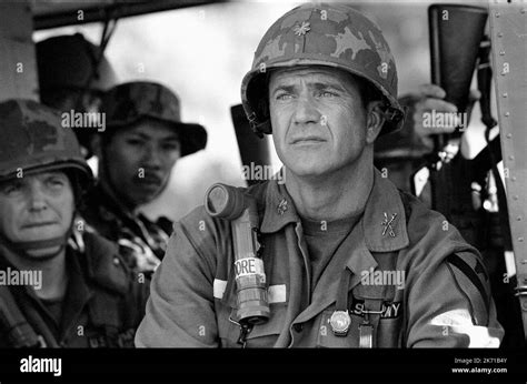 MEL GIBSON, WE WERE SOLDIERS, 2002 Stock Photo - Alamy