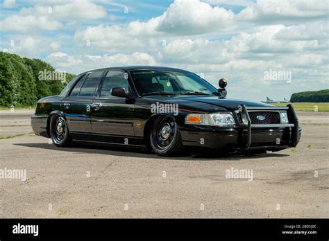 2007 Ford Crown Victoria P71 American Police car Stock Photo - Alamy