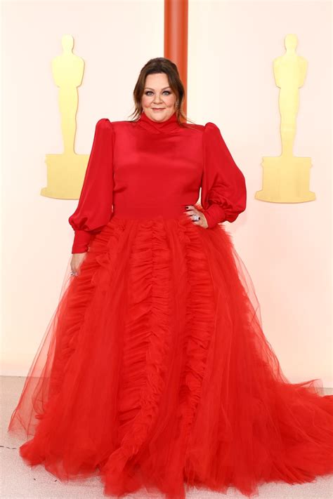 2023 Oscars: Melissa McCarthy Takes a Red Hot Fashion Risk - Parade